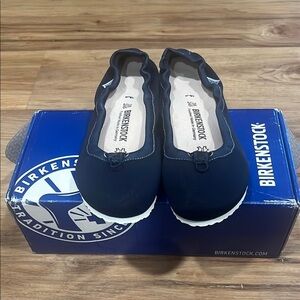 Birkenstock Dark Blue Ponca Flats TX Navy, size 7-7.5 or Euro size 38